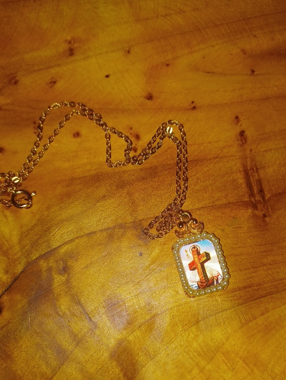 Vintage St Anthony Flicker Cross Necklace 18"
